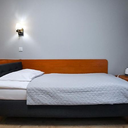 Fotex Bed & Breakfast Зобки Екстериор снимка