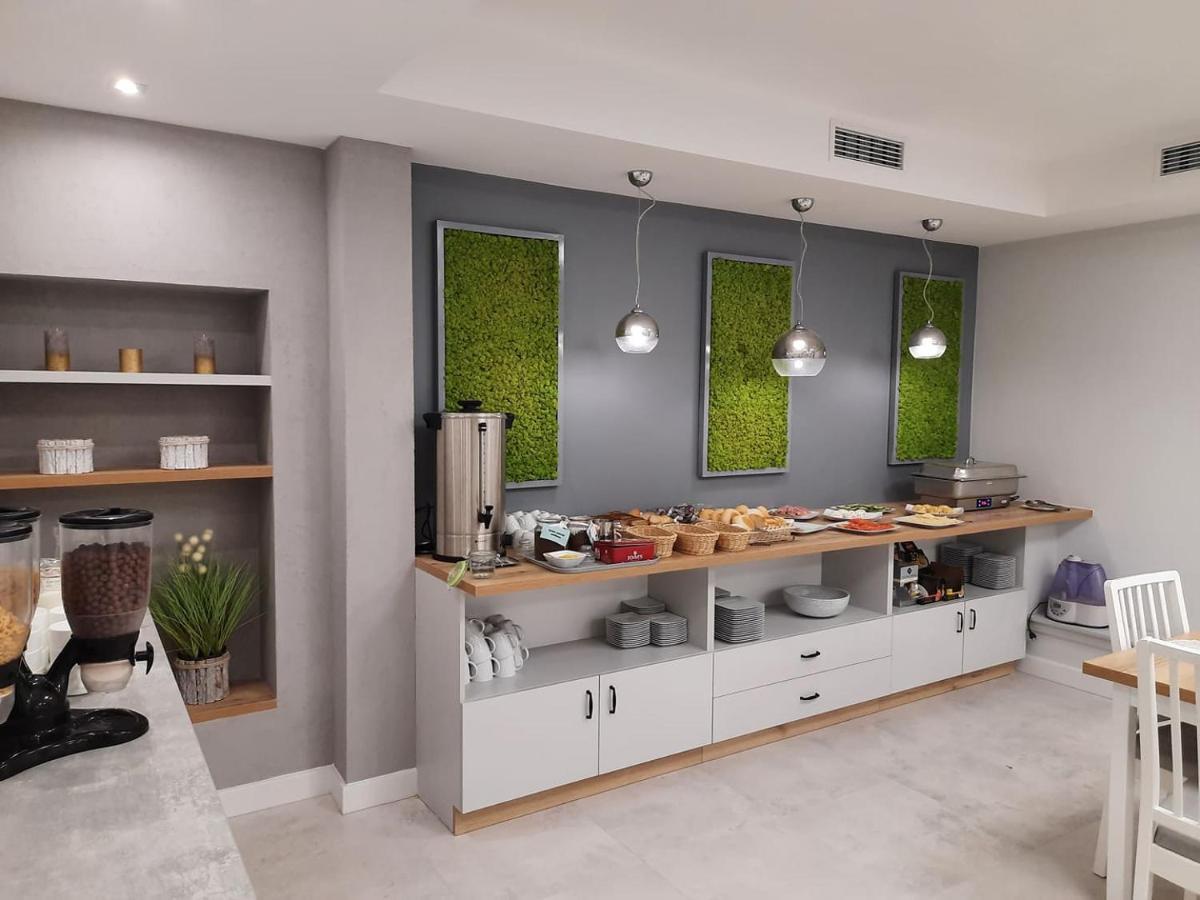 Fotex Bed & Breakfast Зобки Екстериор снимка